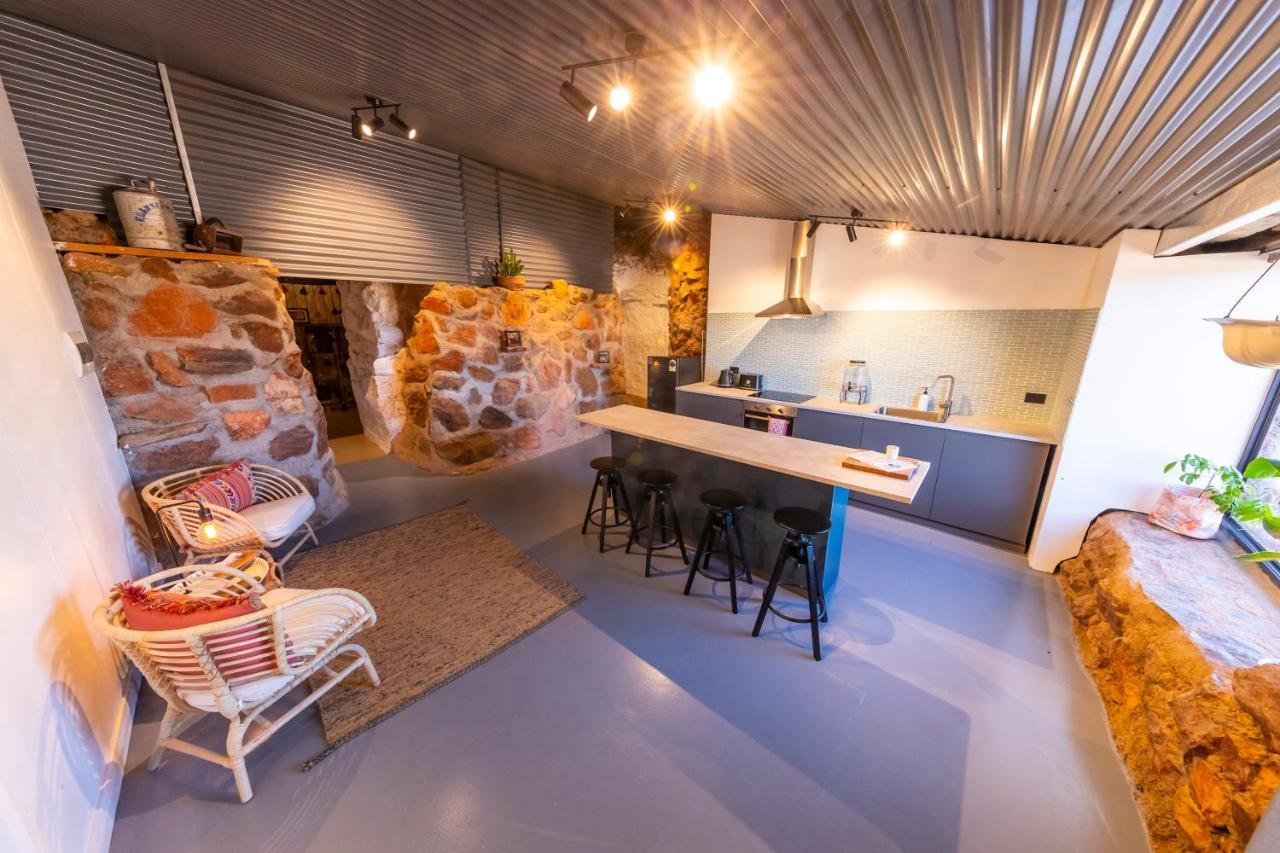 White Cliffs Accommodation -Daybreak Dugout - Unique Cave House Extérieur photo