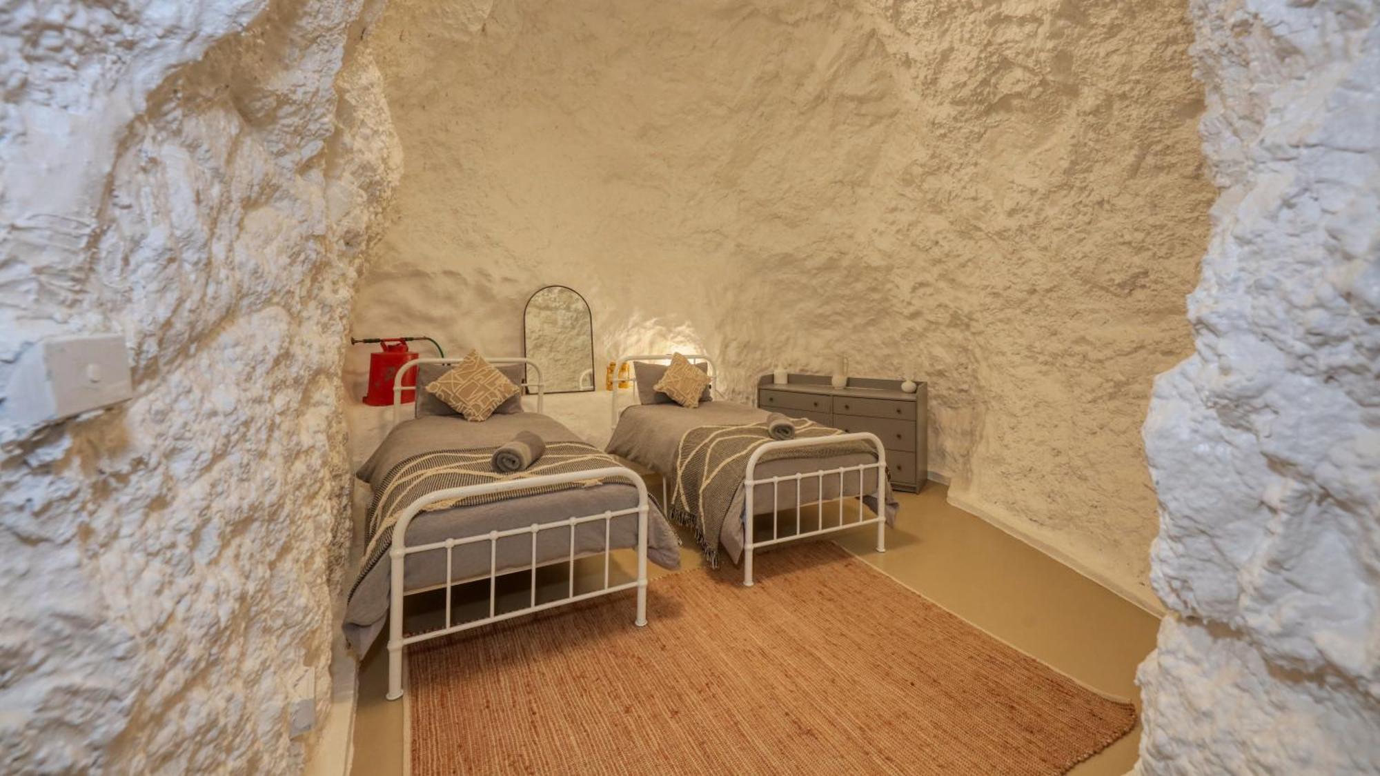 White Cliffs Accommodation -Daybreak Dugout - Unique Cave House Extérieur photo
